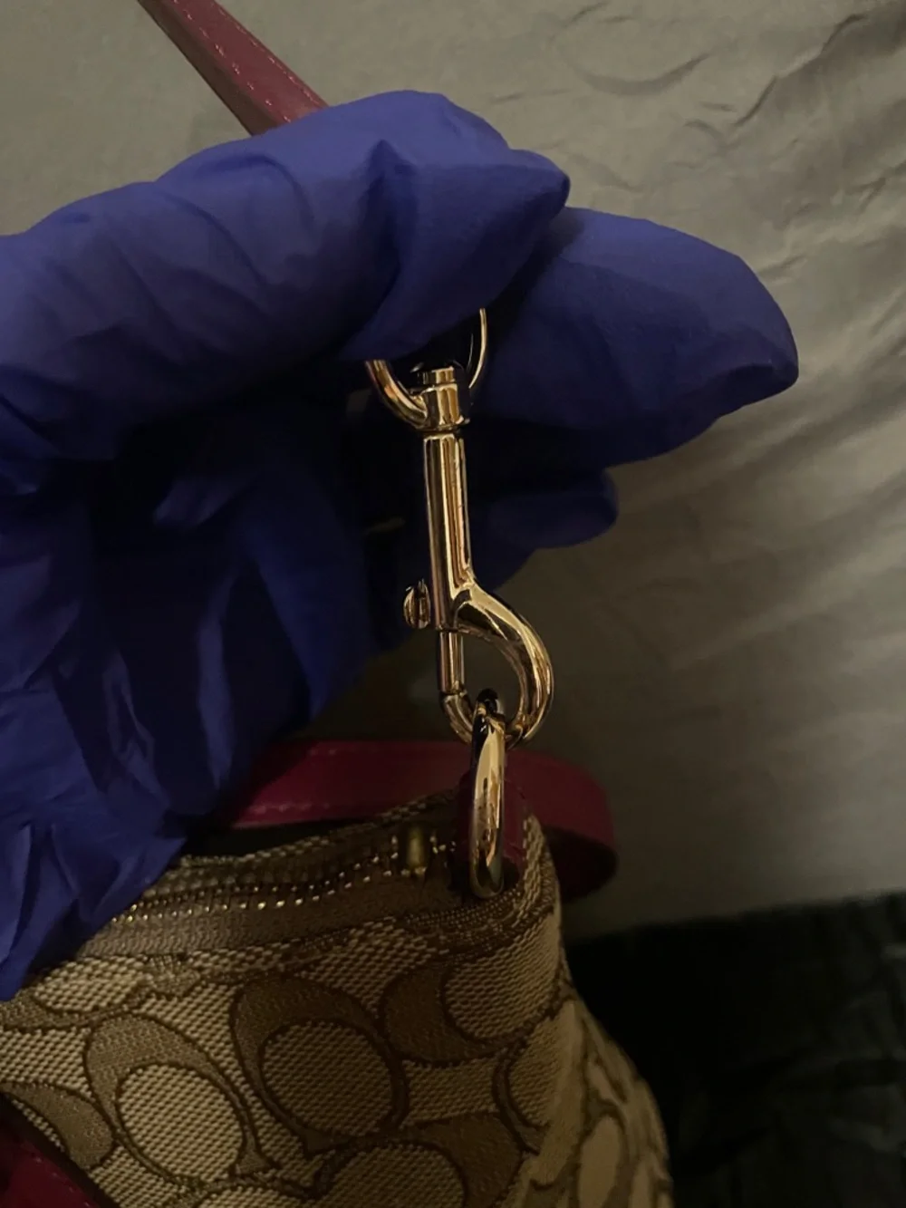 Coach Brown Signature Canvas Shoulder Bag with Raspberry Trim - Picture 5 of 17